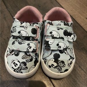 H&M Minnie Mouse toddler sneakers